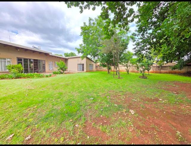 5 BEDROOM HOUSE FOR SALE IN MEYERTON CENTRAL
